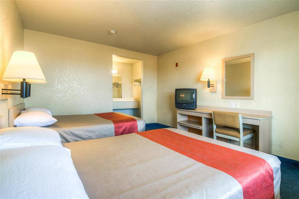 Motel 6-Anaheim, Ca - Fullerton East Room photo